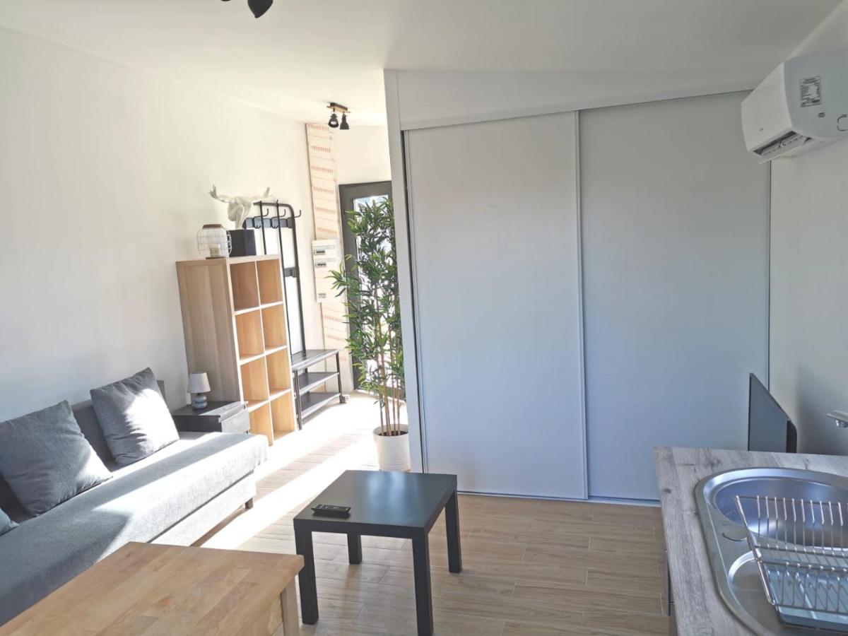 Studio Independant, 10Min Avignon Pujaut Extérieur photo